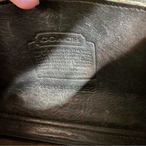 Authentic Vintage Coach Chrystie Crossbody Leather Bag 9892 in Black - Picture 6 of 10